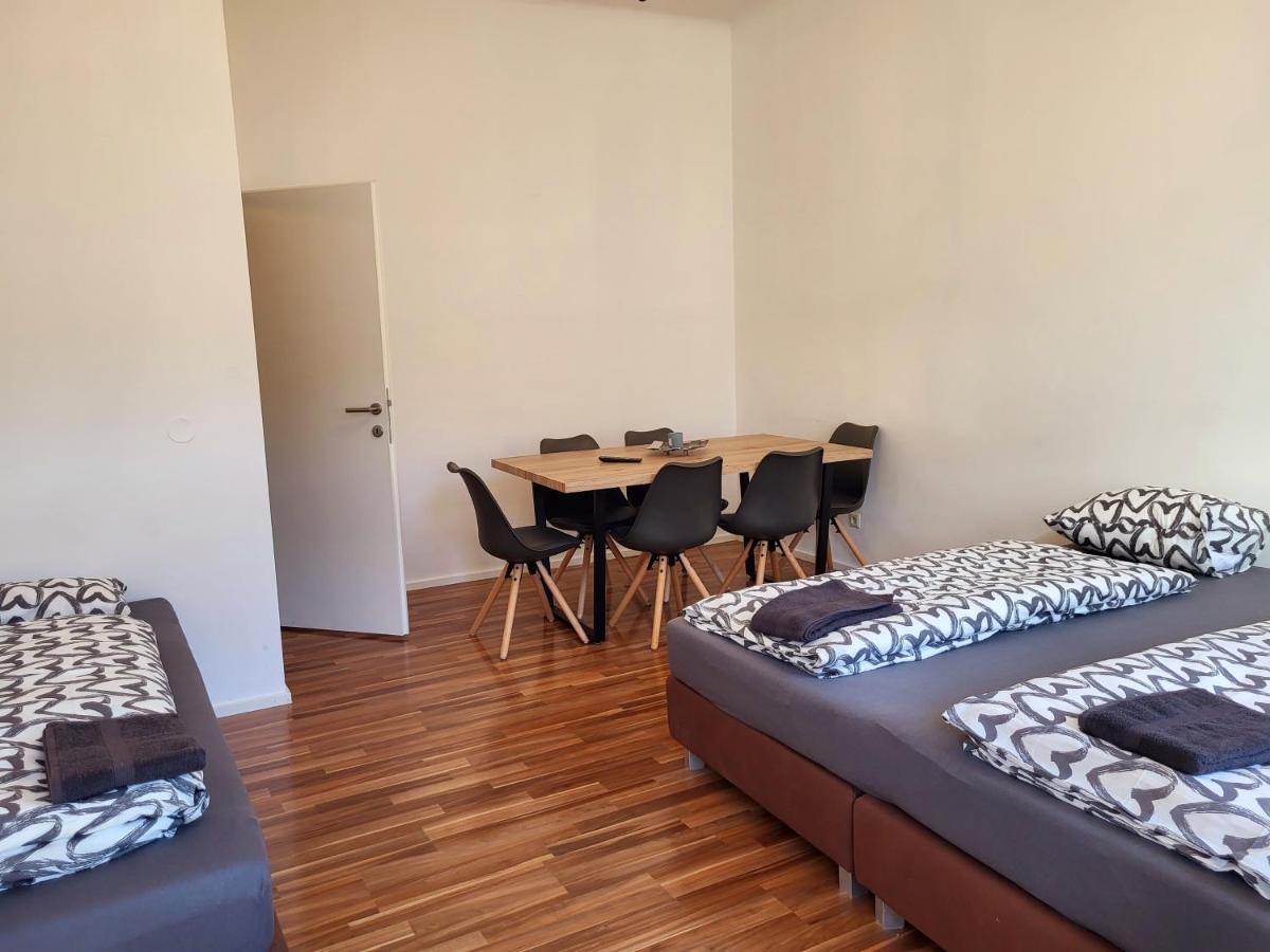 Schweglerstrasse - Near Stadthalle Apartamento *